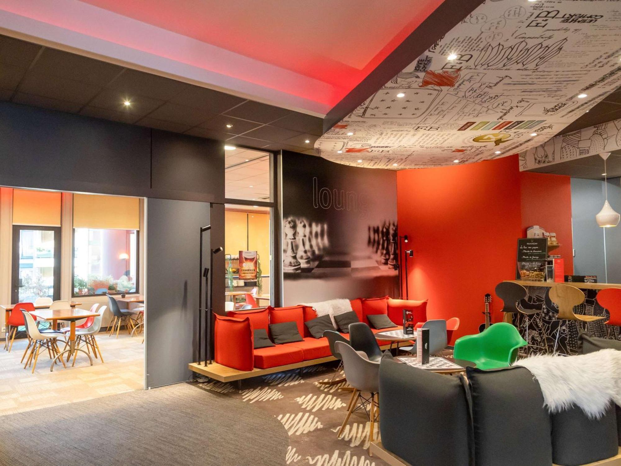 Ibis Centre Hotel 3*