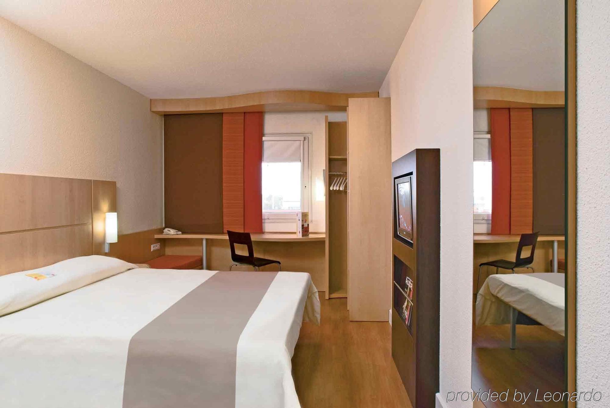 Ibis Centre 3*