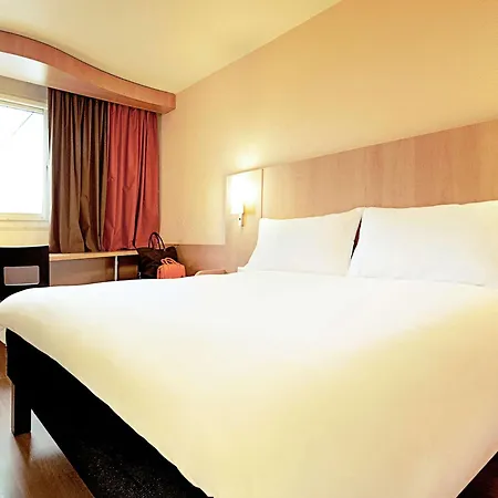 Ibis Le Puy-En-Velay Centre Hotel Exterior photo