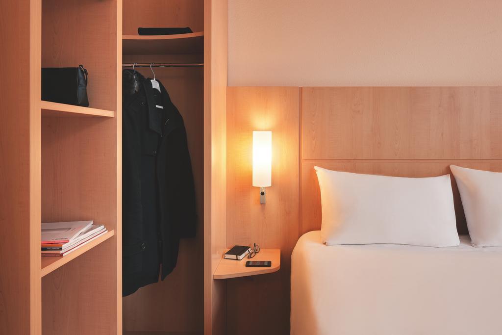 Hotel Ibis Centre 3*